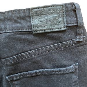 Levi’s 721 High Rise Skinny Black Jeans